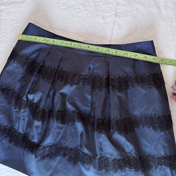 J Crew 100% Silk Navy Blue Lace Lined Tulle Miniskirt Size 4 - Picture 8 of 9